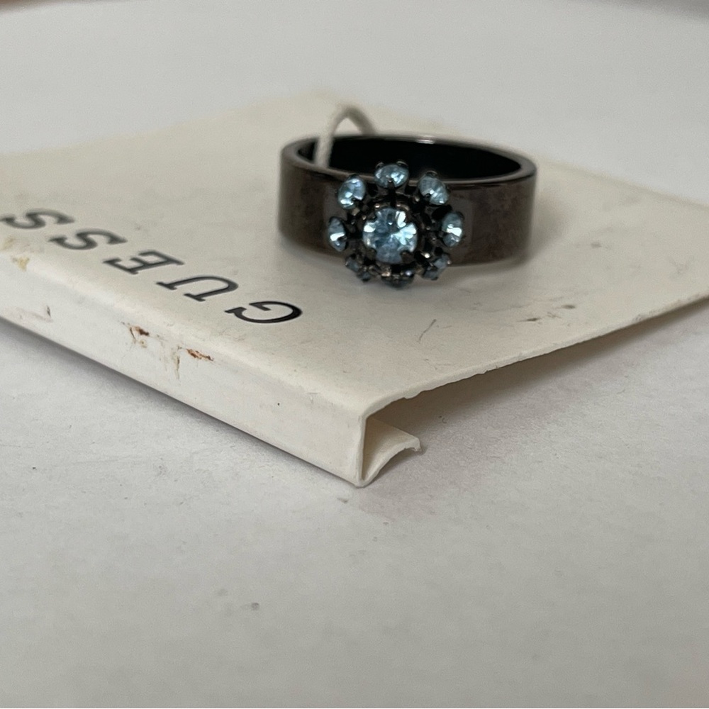 Guess Silver and Blue rhinestone  Modern ring size 7 1/2